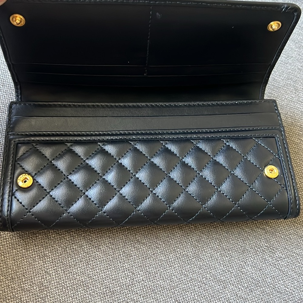 Prada Soft Calf Quilt Wallet-Authentic-EUC - Picture 6 of 14